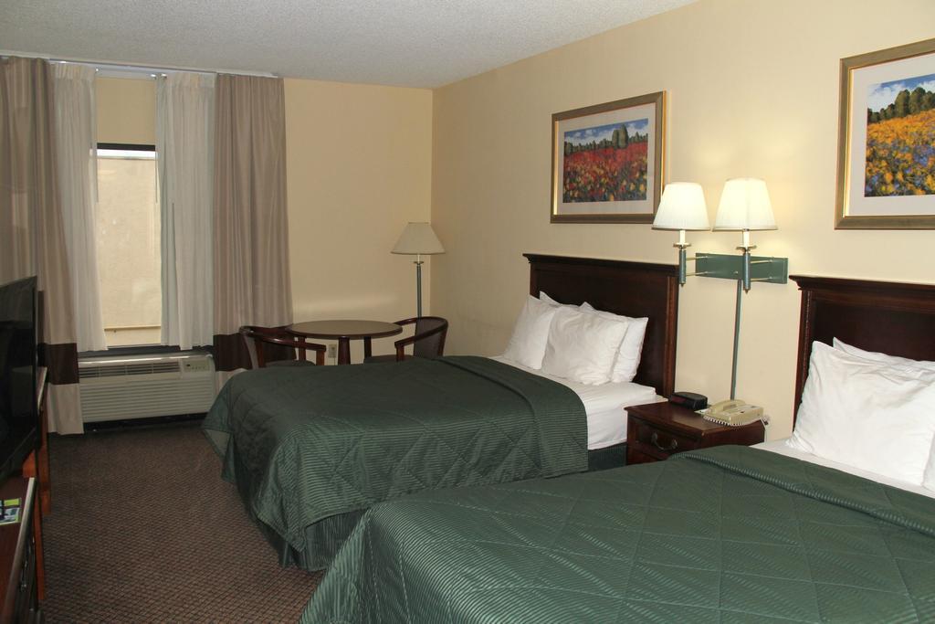 Quality Inn & Suites Olde Town Portsmouth Exterior photo