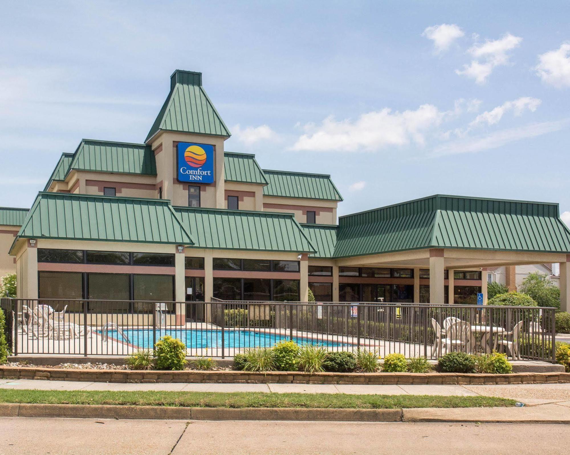 Quality Inn & Suites Olde Town Portsmouth Exterior photo